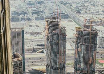 building in dubai - high view